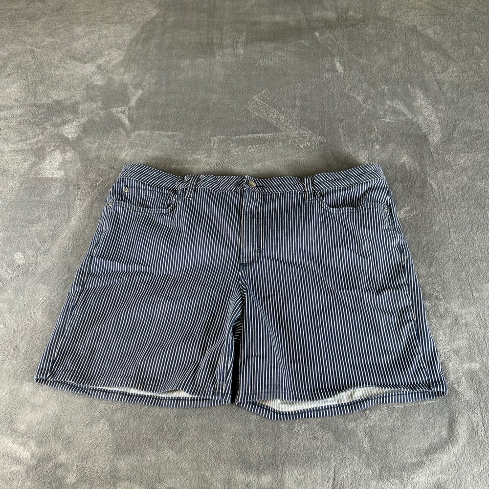 Lee Womens Railroad Stripe Denim Shorts Blue White Mid Rise Size 22 Medium